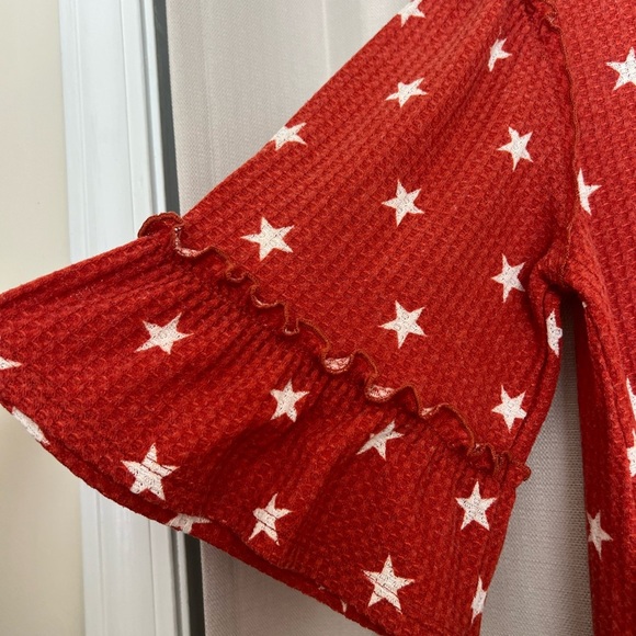 Red Star Print Waffle Knit Top with Tie-Back – Size Small - Picture 2 of 7